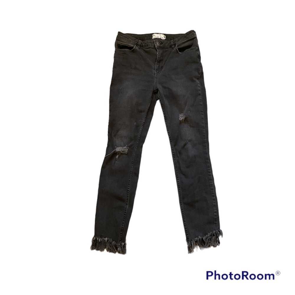 Free People womens high waisted distressed jeans  | Size 28